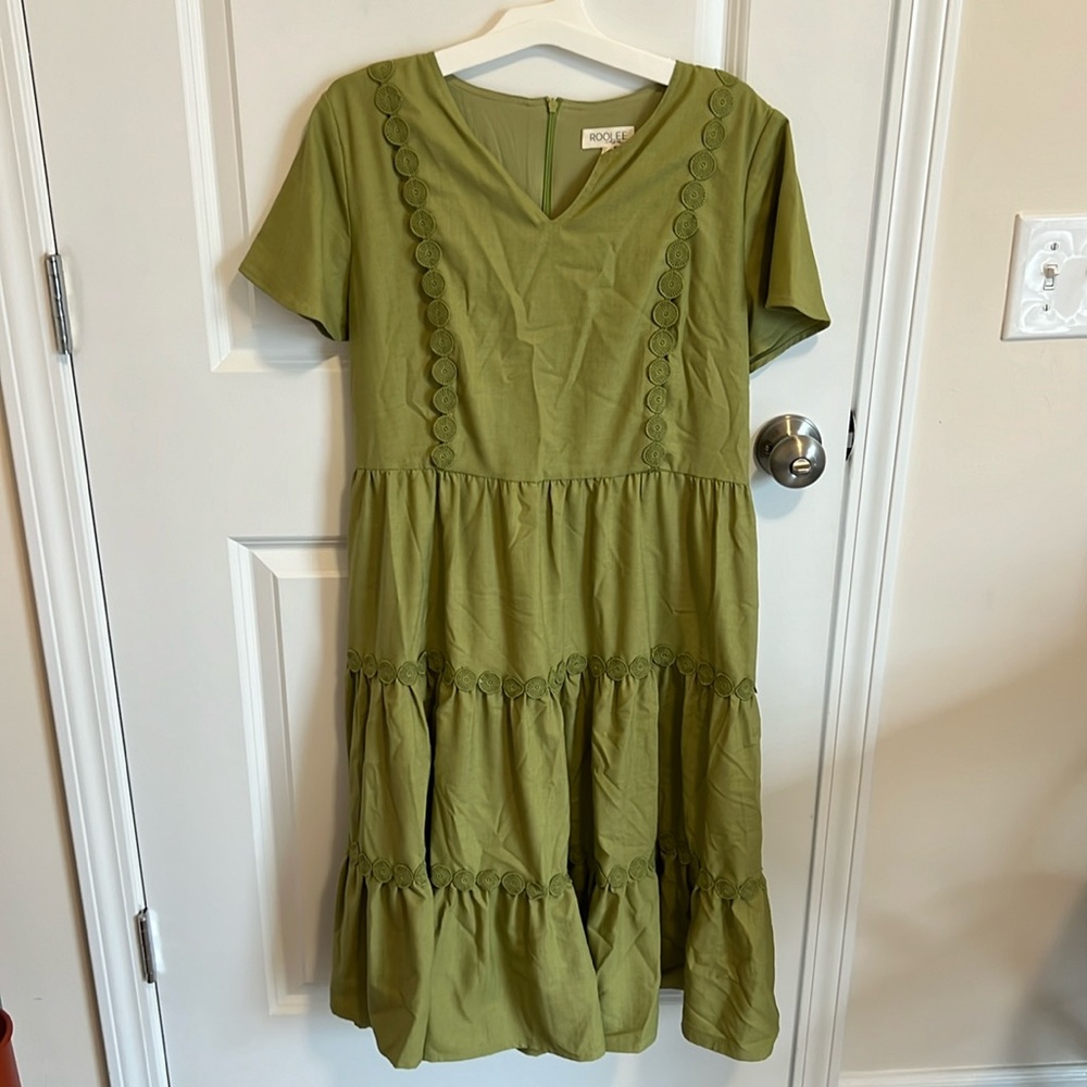 Roolee Mom Green Nursing friendly midi dress